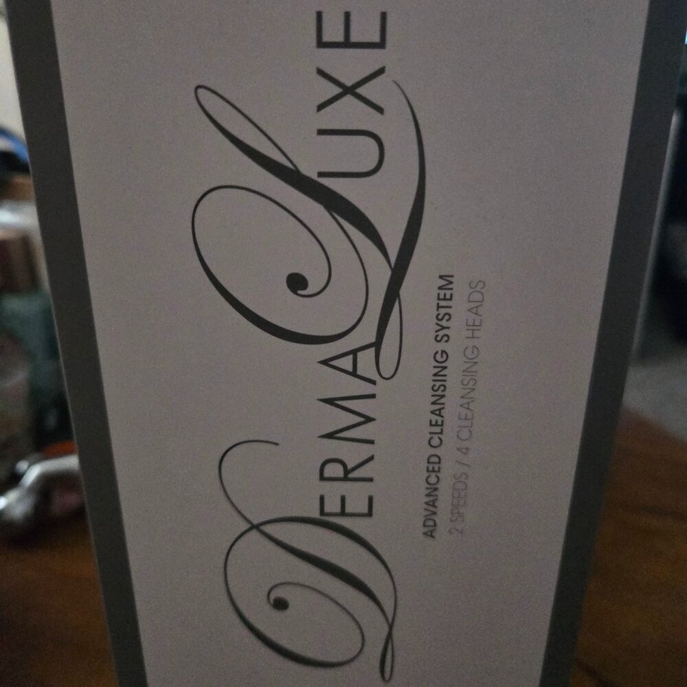 Dermaluxe 4 head cleansing brush